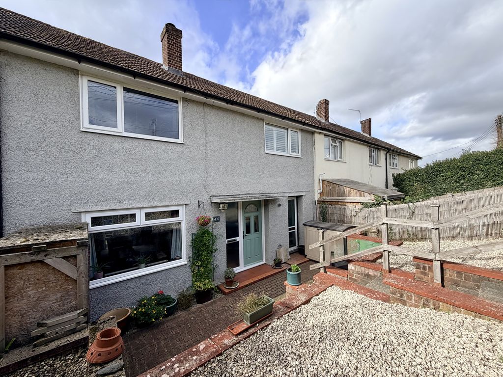 Holtspur Avenue